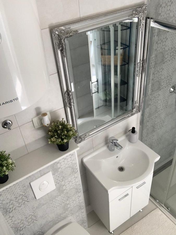Apartment Ana Sea View Макарска Екстериор снимка