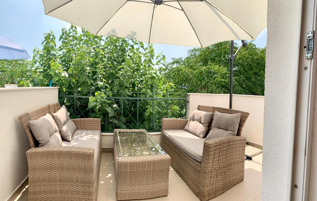 Apartment Ana Sea View Макарска Екстериор снимка